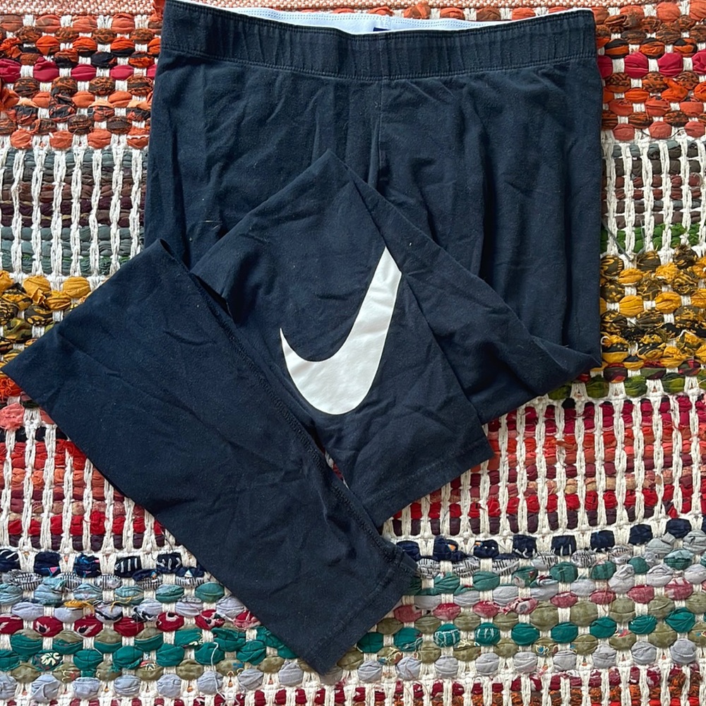 Black nike leggings